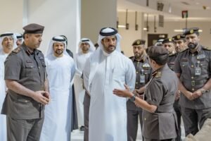 سلطان بن أحمد القاسمي يبحث تعزيز التعاون بين مجلس الشارقة للإعلام والهيئة الاتحادية للهوية والجنسية والجمارك وأمن المنافذ