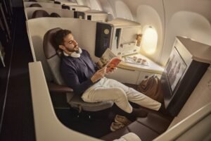 الاتحاد للطيران تستعرض طائرتها من طراز A321LR في معرض دبي للطيران 