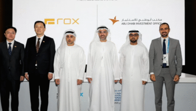مكتب أبوظبي للاستثمار يُبرم شراكة استراتيجية مع شركة "روكس موتور" لافتتاح مقرها الإقليمي في الإمارة