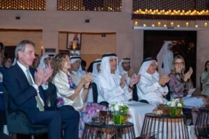 سعود بن صقر يشهد حفل "كاندل لايت" في متحف رأس الخيمة الوطني