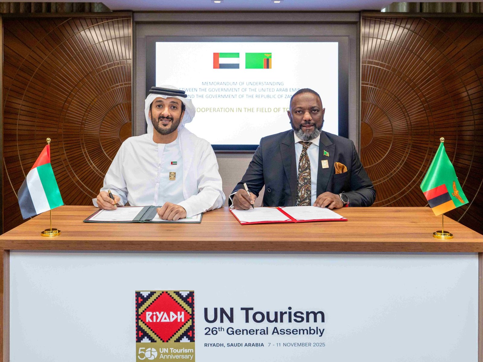 الإمارات تبحث تعزيز التعاون السياحي مع البحرين والأردن والبرازيل وأذربيجان والمالديف وإندونيسيا وأرمينيا 1 الإمارات تبحث تعزيز التعاون السياحي مع البحرين والأردن والبرازيل وأذربيجان والمالديف وإندونيسيا وأرمينيا