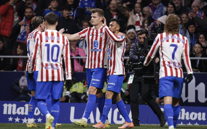 أتلتيكو مدريد يلاحق برشلونة والريال بثنائية في أوفييدو 1 أتلتيكو مدريد