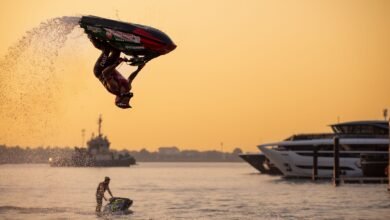 معرض أبوظبي الدولي للقوارب 2025 يقدم في يومه الثالث عروضا فنية