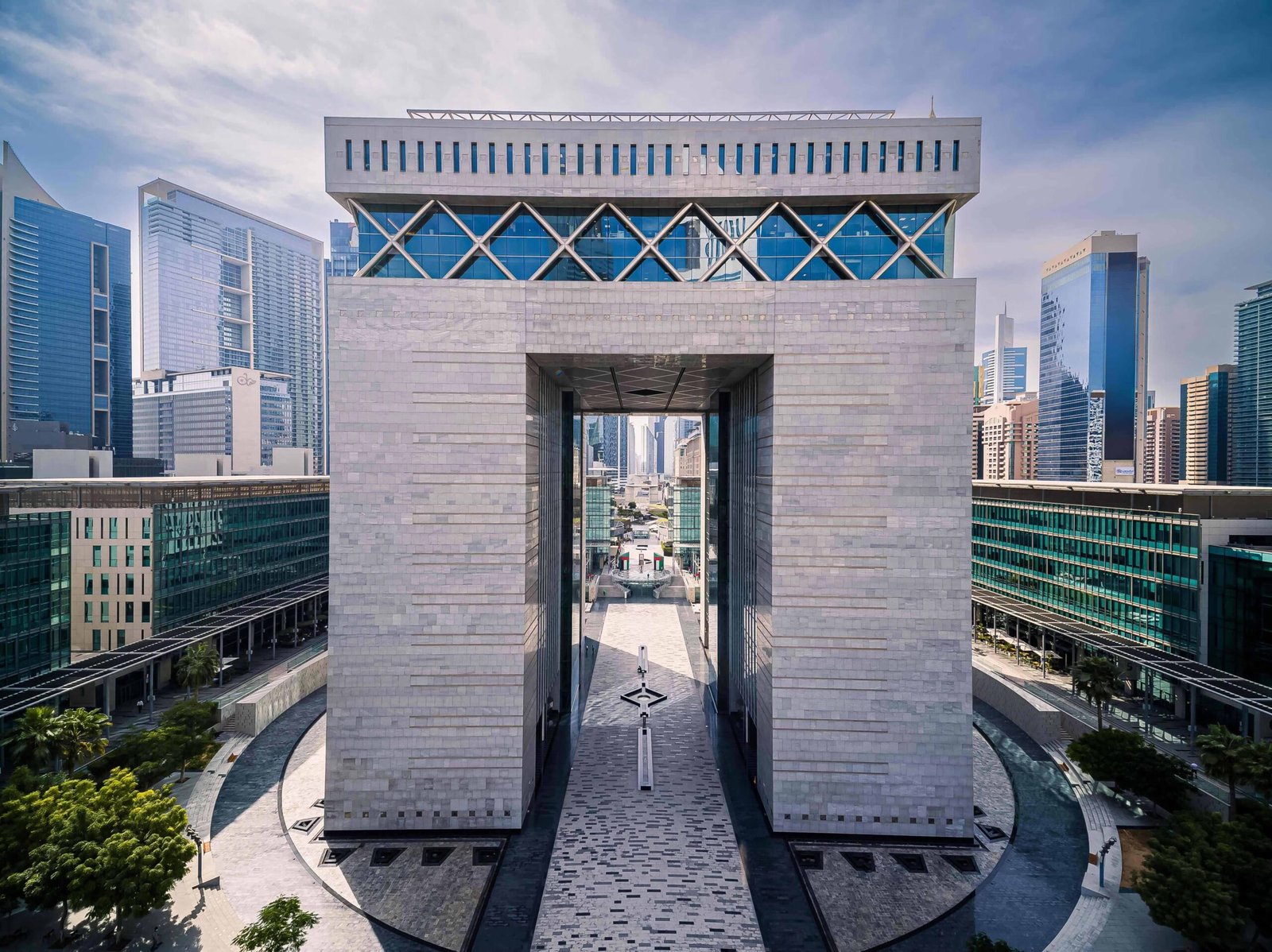 اعتماد الذكاء الاصطناعي التوليدي لدى شركات مركز دبي المالي العالمي يرتفع 166% خلال عام 1 اعتماد الذكاء الاصطناعي التوليدي لدى شركات مركز دبي المالي العالمي يرتفع 166% خلال عام