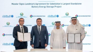 "مصدر" توقع اتفاقية لتطوير أكبر مشروع مستقل لبطاريات تخزين الطاقة في أوزبكستان