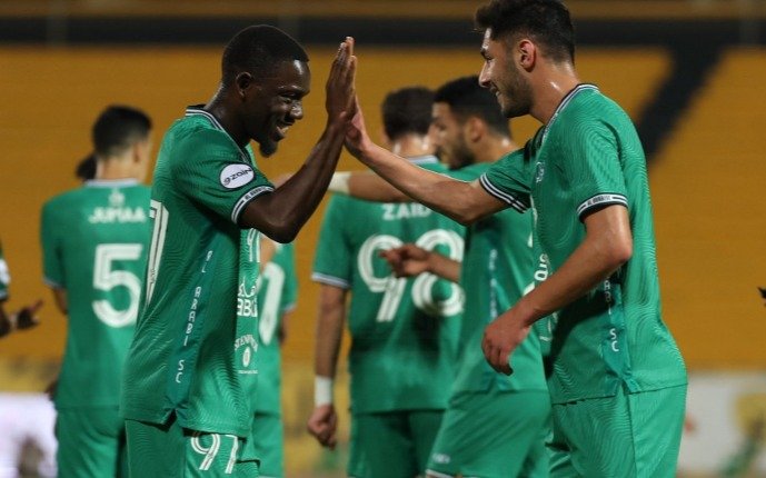 العربي يكتسح الجهراء في الدوري الكويتي 14 العربي يكتسح الجهراء في الدوري الكويتي