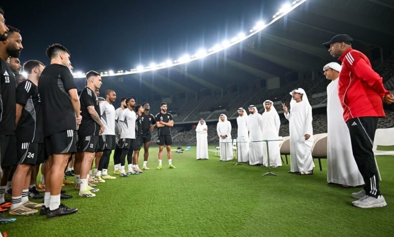 حمدان بن مبارك يشهد تدريبات المنتخب الوطني