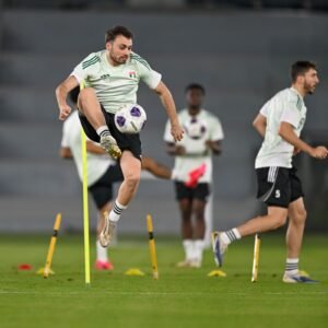 بحضور حمدان بن مبارك.. منتخبنا الوطني يختتم تحضيراته لمواجهة العراق