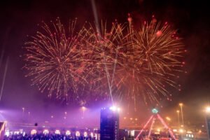 مهرجان «أم الإمارات» يبدأ رحلته في العين والظفرة مع تجربة "فوق الخيال" العائلية