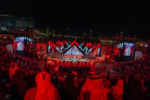 مدرّج خورفكان يحتفي بعيد الاتحاد بأمسية وطنية أحياها حسين الجسمي وفؤاد عبدالواحد