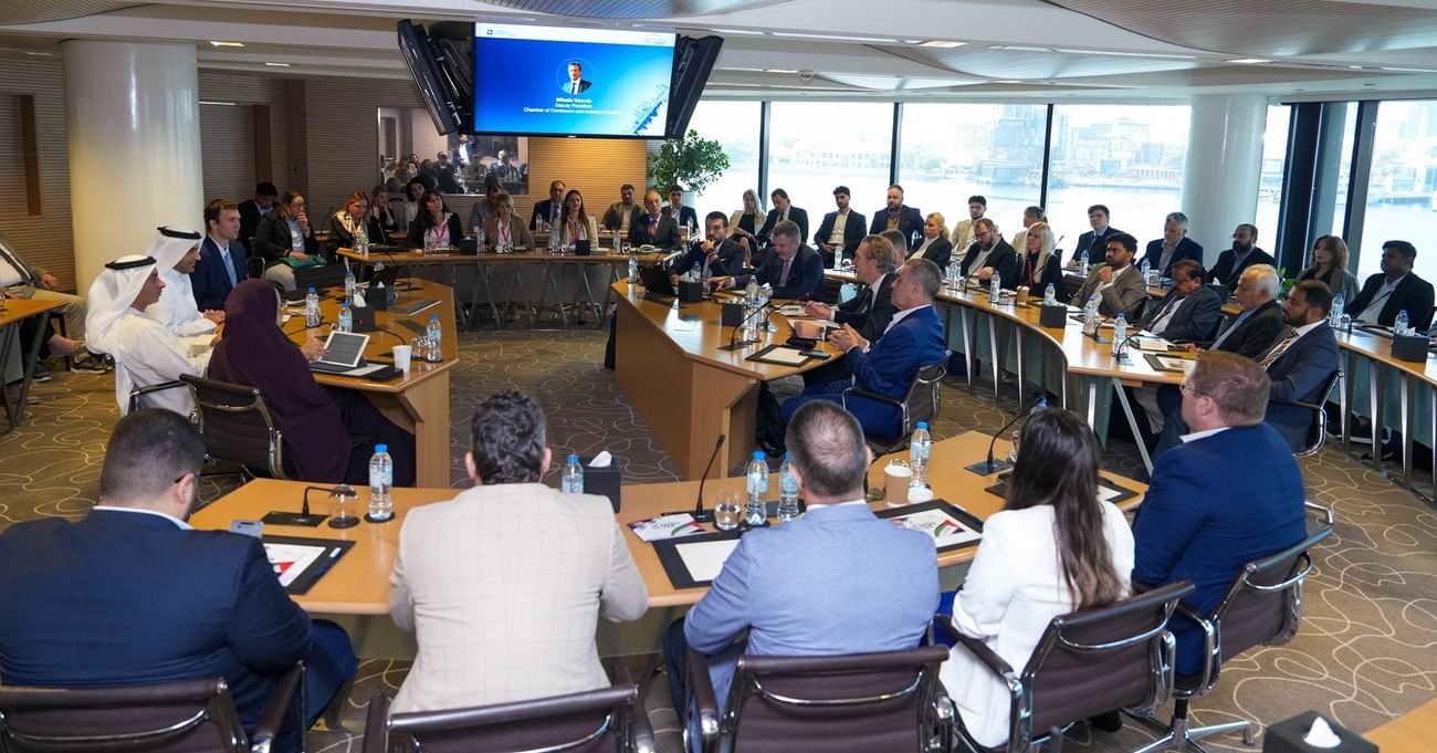 غرف دبي تبحث تعزيز العلاقات الاقتصادية مع صربيا 1 غرف دبي تبحث تعزيز العلاقات الاقتصادية مع صربيا