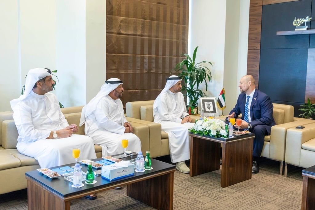 غرفة الفجيرة تبحث التعاون التجاري مع أصحاب الأعمال في بيلاروسيا