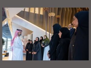 عمار بن حميد يطلع على مراحل تنفيذ الخطة التطويرية لجهاز الرقابة المالية بعجمان