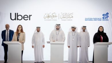 "نقل عجمان" و"مجرى" و"أوبر" يوقعون اتفاقية لتقديم خدمات نقل مجانية لكبار المواطنين