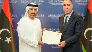 سفير الإمارات يقدم نسخة من أوراق اعتماده إلى المكلف بتسيير شؤون وزارة الخارجية والتعاون الدولي الليبية