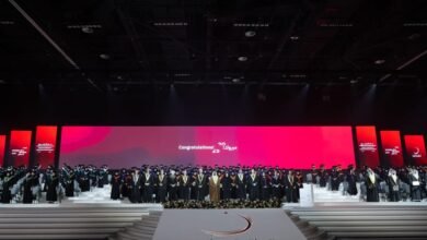 سيف بن زايد يشهد حفل تخريج دفعة "صُنّاع المستقبل" 2025 في جامعة زايد