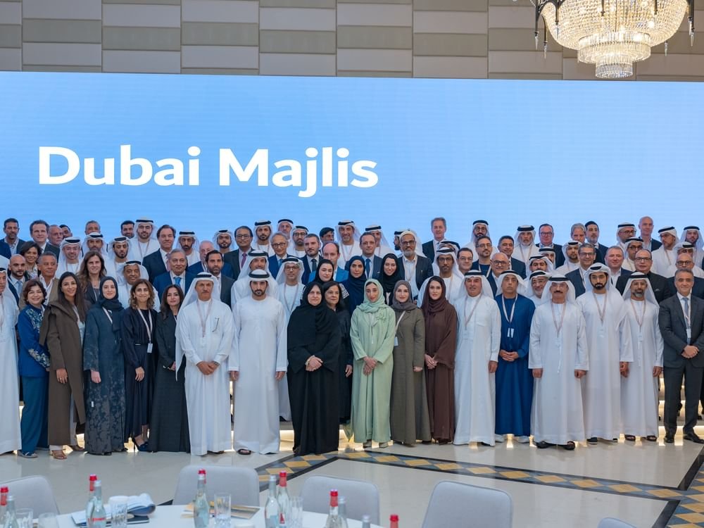 حمدان بن محمد يوجه الجهات الحكومية بتقديم كافة أشكال الدعم للقطاع الخاص لضمان نموه واستدامة التنمية الاقتصادية