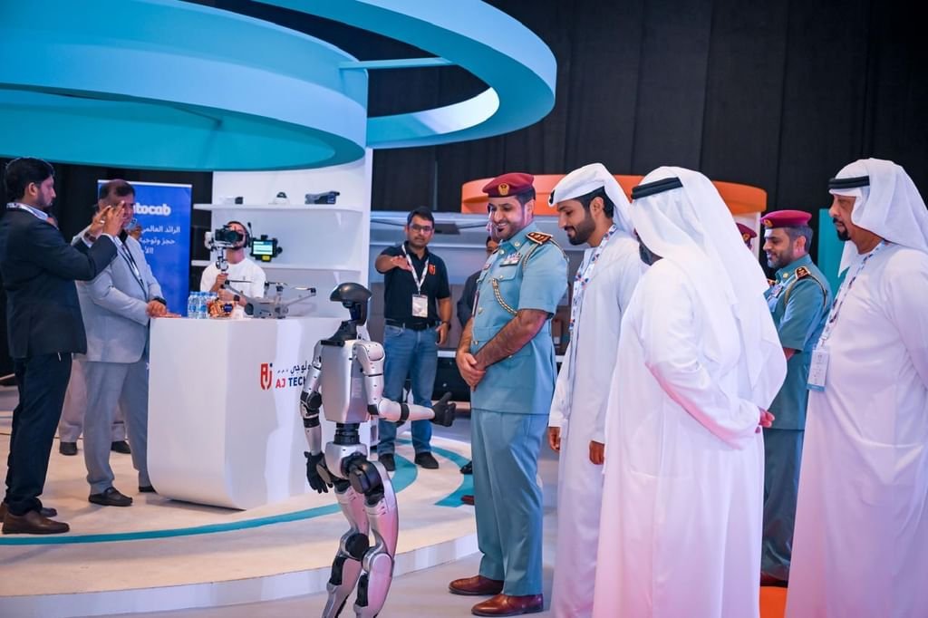 "نقل عجمان" تختتم مؤتمرها التكنولوجي .. وتؤكد المضي نحو "رؤية 2030" عبر حلول النقل الذكية والمستدامة 1 "نقل عجمان" تختتم مؤتمرها التكنولوجي .. وتؤكد المضي نحو "رؤية 2030" عبر حلول النقل الذكية والمستدامة