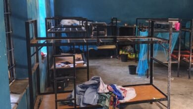 مسلحون يختطفون أكثر من 300 تلميذ ومعلم من مدرسة في نيجيريا