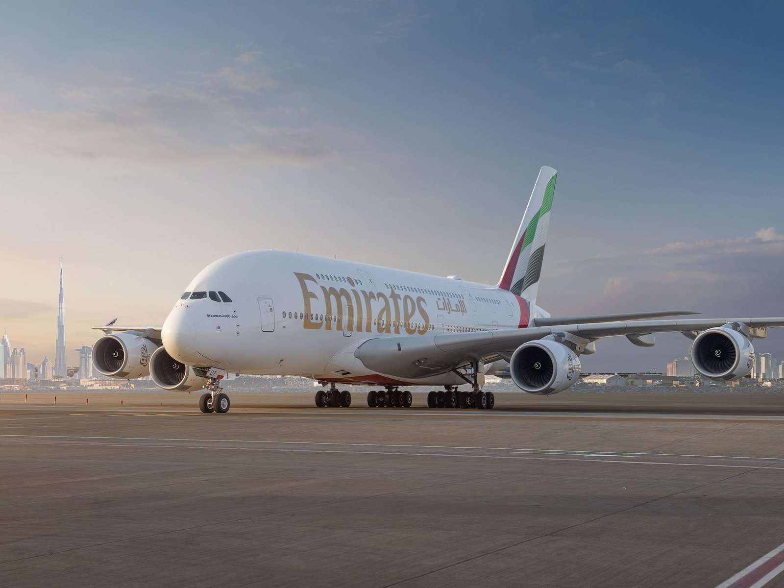 تفاهم بين "طيران الإمارات" و"رولز رويس" لتنفيذ أعمال صيانة وعمرة لمحركات أسطول A380 1 تفاهم بين "طيران الإمارات" و"رولز رويس" لتنفيذ أعمال صيانة وعمرة لمحركات أسطول A380