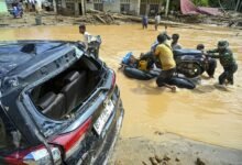 1300 قتيل و800 مفقود حصيلة فيضانات إندونيسيا وسريلانكا وتايلاند