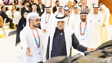 نهيان بن مبارك يزور معرض “أوتوميكانيكا دبي 2025”