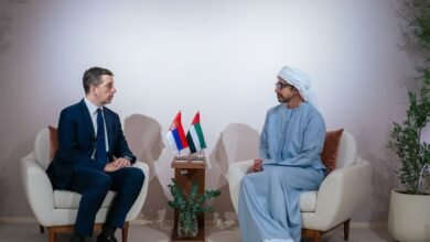 عبدالله بن زايد يستقبل وزير الخارجية الصربي ويوقعان مذكرة تفاهم بشأن المشاورات السياسية بين البلدين