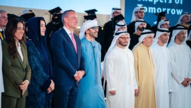 عبدالله بن زايد يشهد تخريج دفعة "صناع الغد" من أكاديمية أنور قرقاش الدبلوماسية