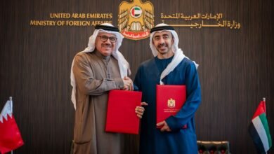 عبدالله بن زايد ووزير الخارجية البحريني يترأسان أعمال اللجنة المشتركة بين البلدين