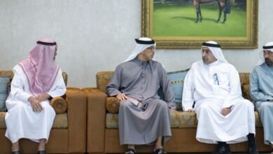 منصور بن زايد يقدم العزاء في وفاة محمد بن عبيد آل مكتوم