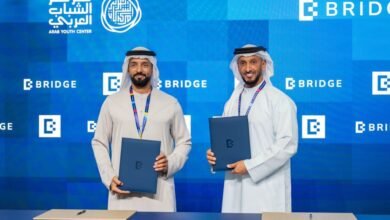 مركز الشباب العربي يوقع مذكرتي تفاهم مع "بريدج" و"فيجينيرز"