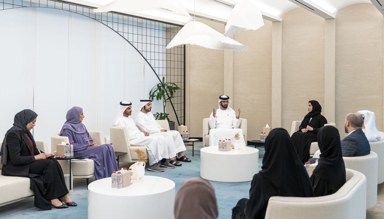 ناصر النيادي: "موانئ وجمارك دبي" تمضي بثبات لجعل الإمارة المركزَ العالمي الأول في إدارة التجارة البحرية الذكية 1 ناصر النيادي: "موانئ وجمارك دبي" تمضي بثبات لجعل الإمارة المركزَ العالمي الأول في إدارة التجارة البحرية الذكية