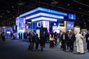 قمة "بريدج" ترسّخ مكانة الإمارات مركزًا عالميًا لصناعة الإعلام وتحقق أثرًا اقتصاديًا مباشرًا