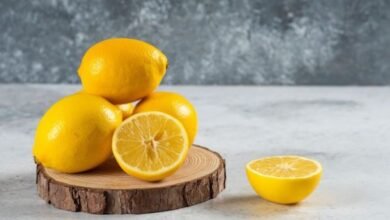 قشور الليمون.. فوائد لا غنى عنها للجسم