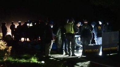 15 قتيلاً بسقوط حافلة في واد غرب غواتيمالا