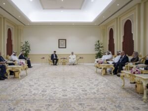 سلطان القاسمي يكرم الفائزين بالدورة الثامنة من جائزة الشارقة للدراسات اللغوية والمعجمية