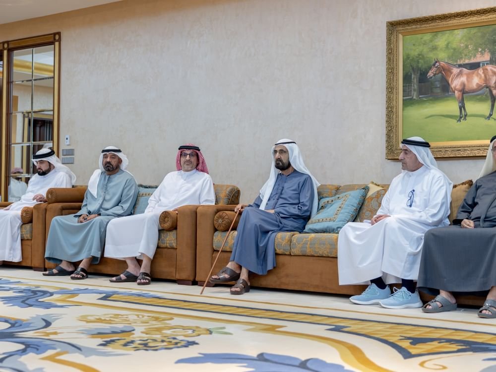 محمد بن راشد يقدم واجب العزاء في وفاة محمد بن عبيد آل مكتوم 1 محمد بن راشد يقدم واجب العزاء في وفاة محمد بن عبيد آل مكتوم