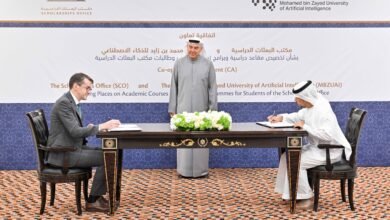 اتفاقية تعاون بين مكتب البعثات الدراسية وجامعة محمد بن زايد للذكاء الاصطناعي