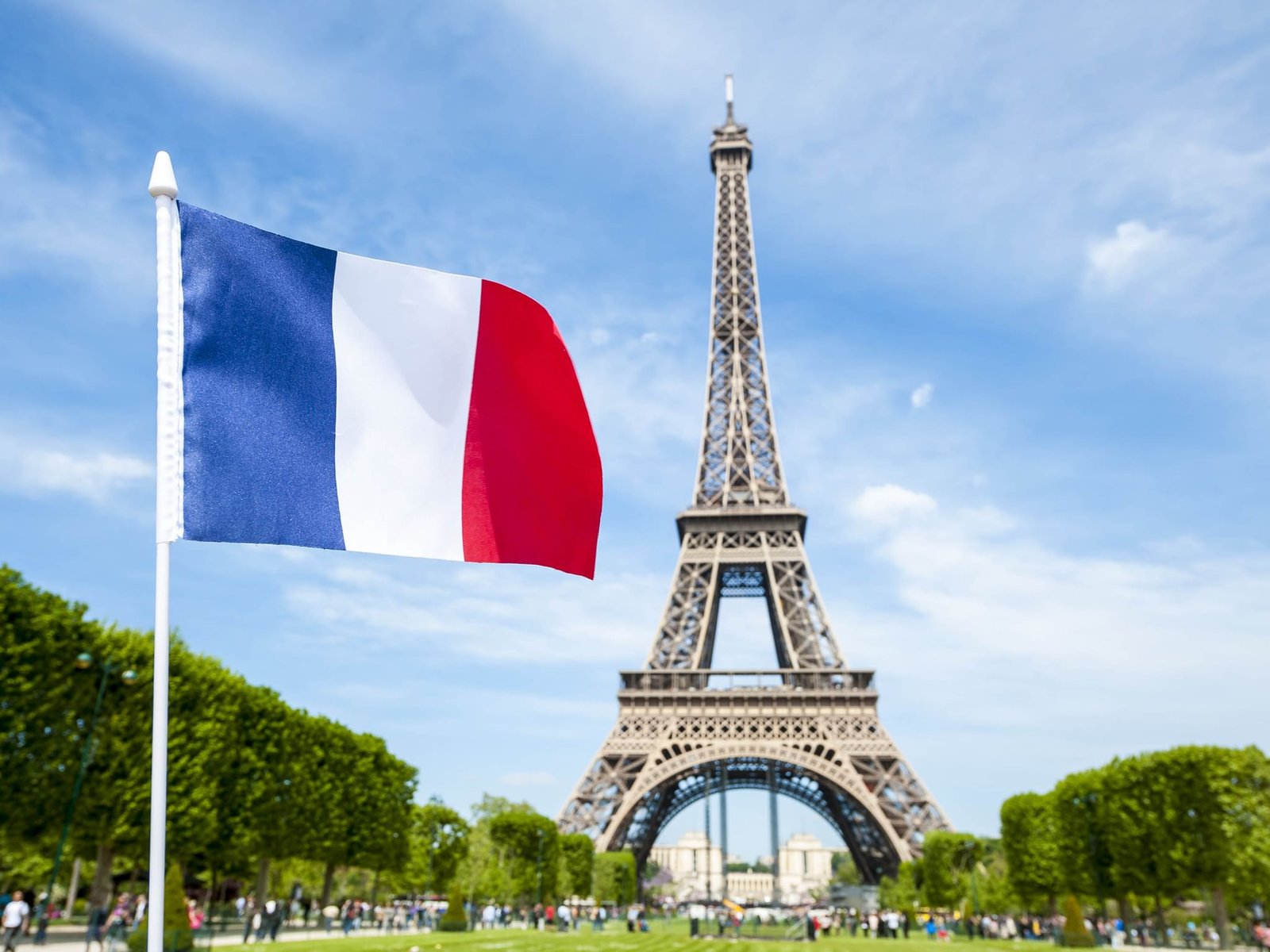 اكتشاف جدار حجري عمره 7 آلاف عام تحت الماء قبالة فرنسا 1 اكتشاف جدار حجري عمره 7 آلاف عام تحت الماء قبالة فرنسا