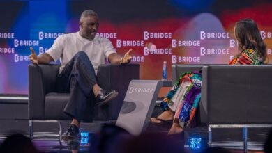 النجم العالمي إدريس إلبا: سعيد بوجودي في قمة "بريدج"