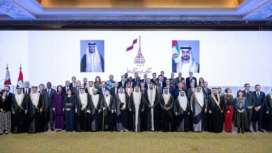 صقر غباش يحضر حفل السفارة القطرية باليوم الوطني