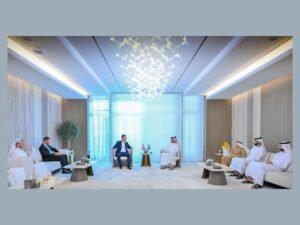 عمار بن حميد يستقبل قنصل كندا في دبي والإمارات الشمالية