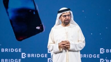 "الإمارات تصنع نموذجاً للإنسانية".. علي النعيمي يروي لجمهور "قمة بريدج" حكاية وطن يبني المستقبل بالاحترام والتمكين