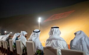 حمدان بن زايد يتفقد مهرجان ليوا الدولي ويطلع على الفعاليات الثقافية والرياضية