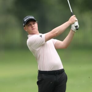 شابر يتقدم إلى صدارة "السباق إلى دبي"