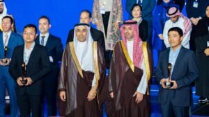 تتويج الفائزين بجائزة الابتكار العالمية في المياه