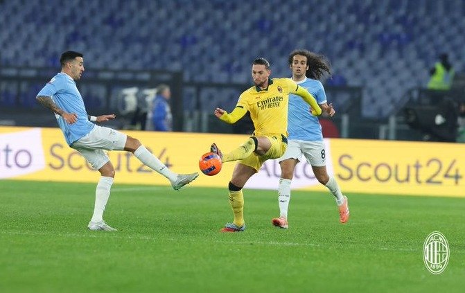 لاتسيو يطرد ميلان خارج كأس إيطاليا 1 ميلان