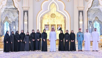 عمار بن حميد يكرّم خريجي برنامجي "مقيم التميز الوظيفي" و"مقيم الخدمات الحكومية"