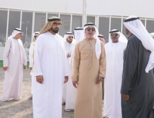 راشد بن حمدان بن محمد يزور مزانية الإبل في مهرجان محمد بن زايد لسباقات الهجن