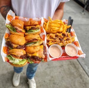 مهرجان أم الإمارات يستقبل الزوّار في أبوظبي مع باقة استثنائية من العروض والحفلات الموسيقية لألمع النجوم